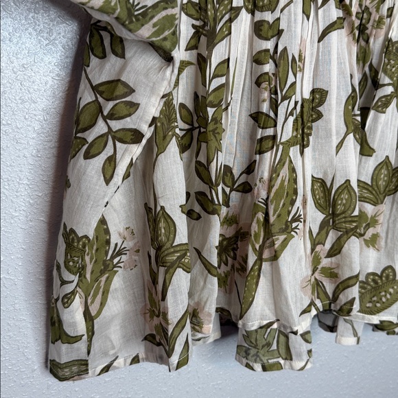 World Market Stella Ivory & Green Embroidered Floral Top S/M - Picture 5 of 6